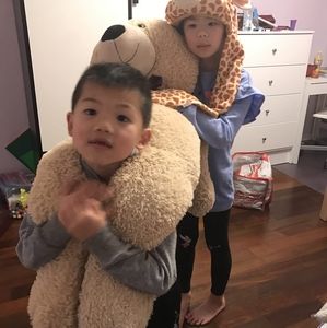 Meet your Posher, Wing